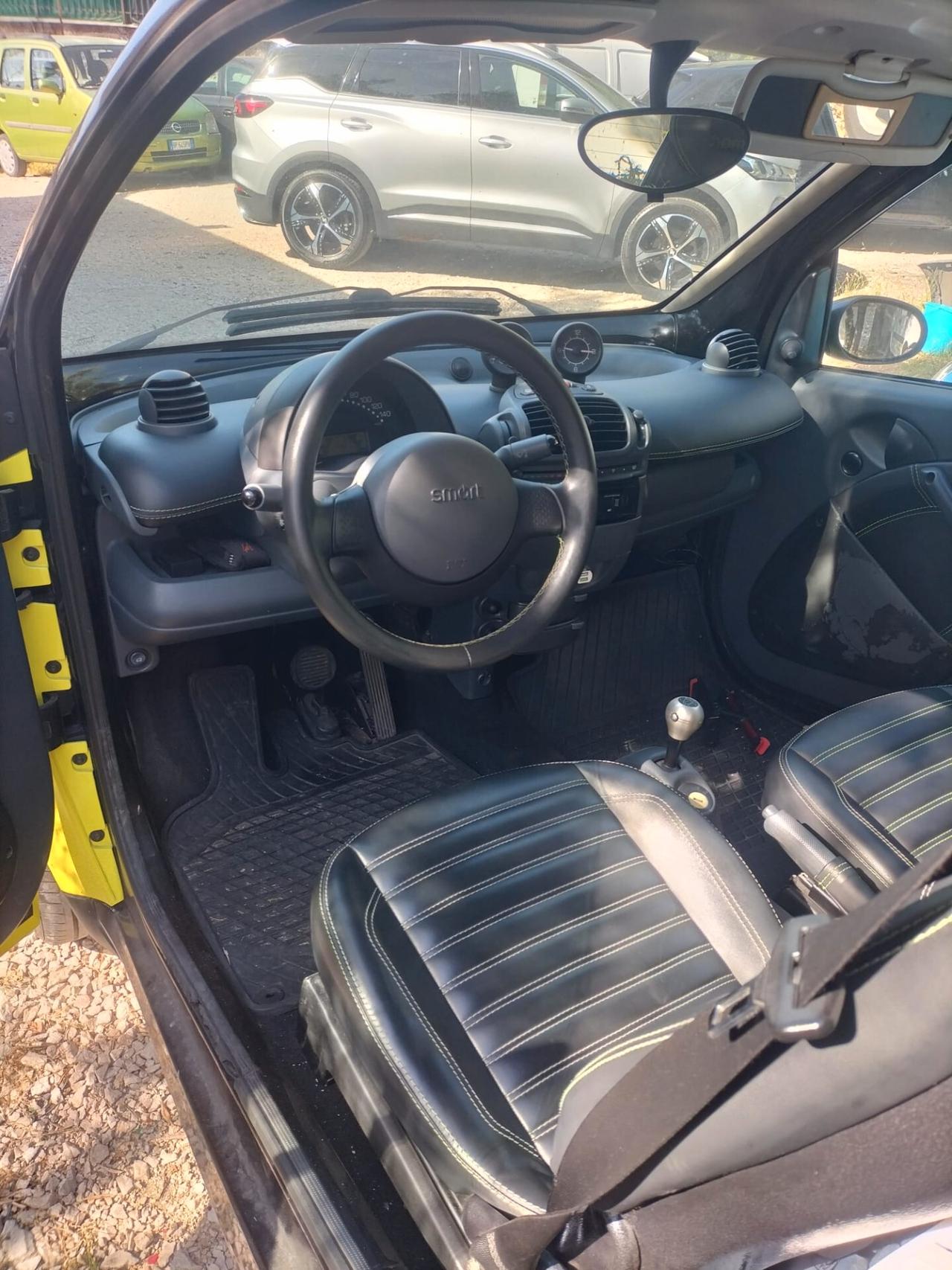 Smart ForTwo 700 coupé pure (37 kW)