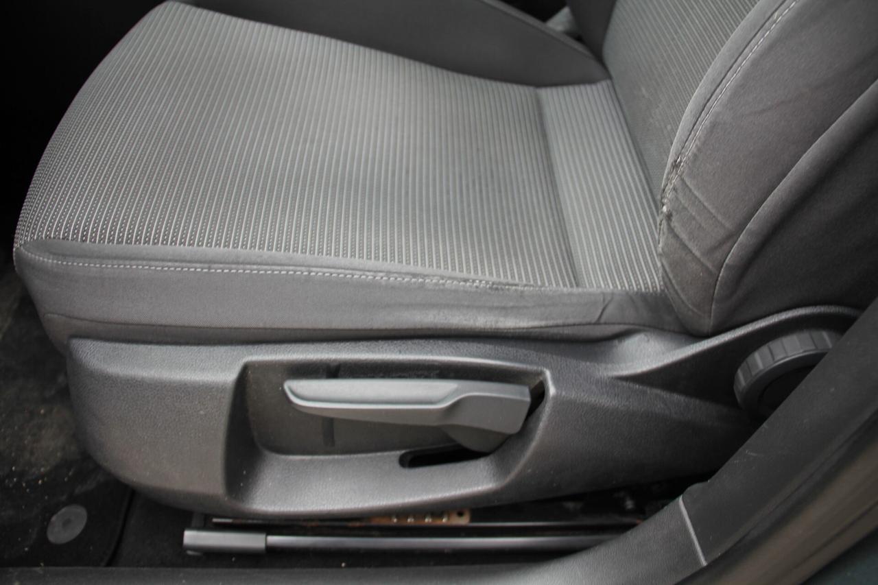 Seat Leon 1.6 TDI ST Style (KW 85 CV 115 Neopatentati)