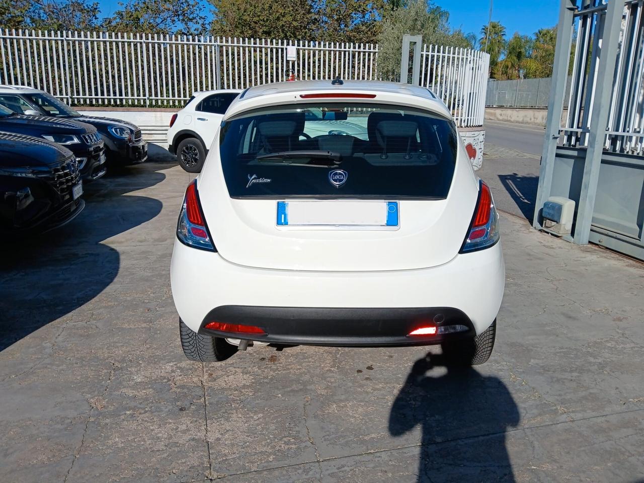 Lancia Ypsilon 1.2 69 CV 5 porte GPL Gold