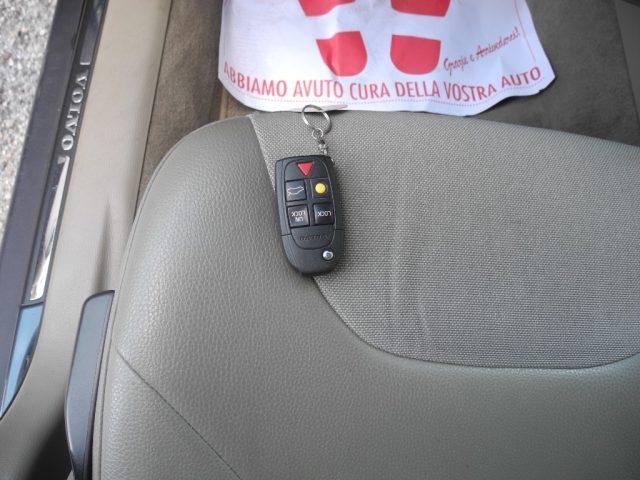 VOLVO XC70 2.4 D5 20v AWD Cross Country autom. - DA VETRINA