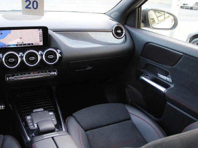 MERCEDES-BENZ GLA 200 d Automatic Premium