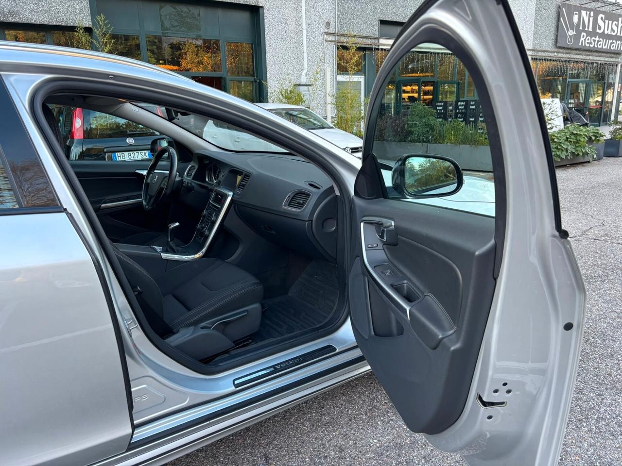 Volvo V60 Cross Country D3 Summum