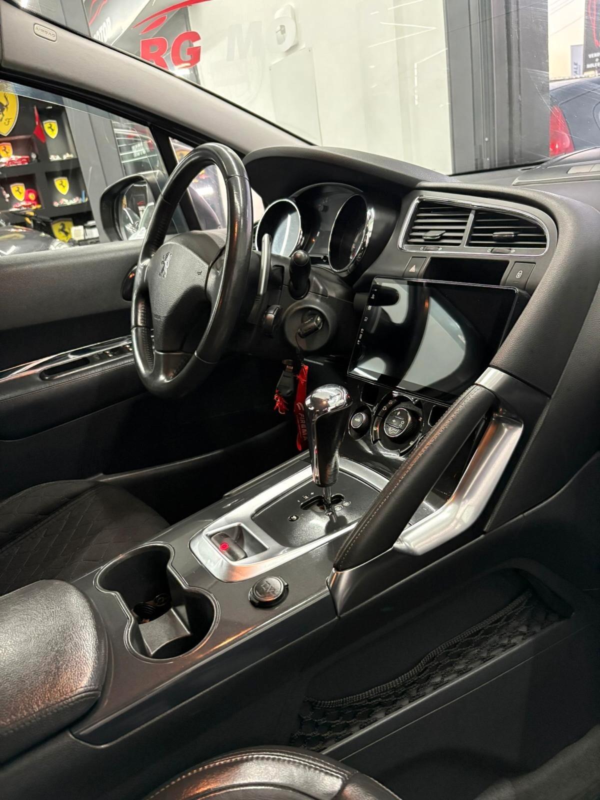 Peugeot 3008 1.6 HDi 112CV cambio robotizzato Premium