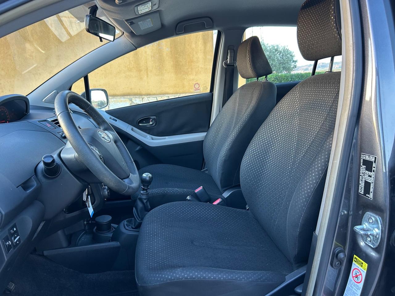 Toyota Yaris 1.3 5 porte Sol