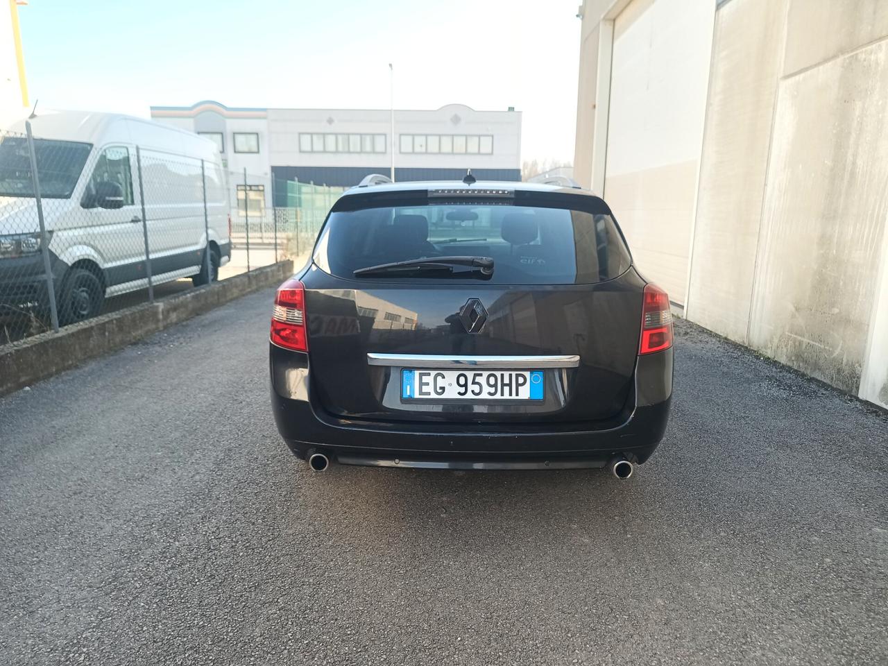 Renault Laguna 2.0 dCi 175CV SporTour Proactive 4Control ESM