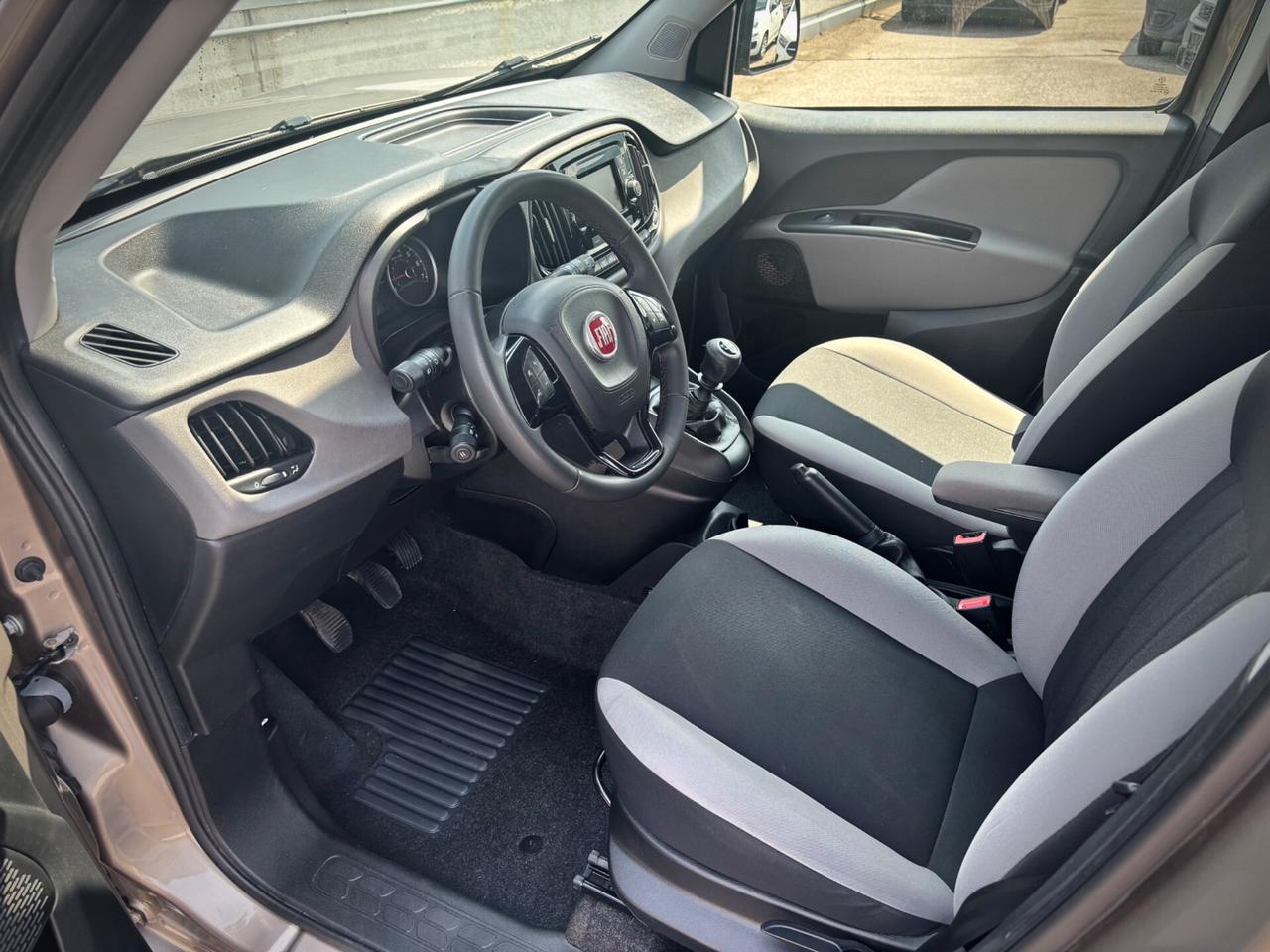 Fiat Doblo 1.4 T-Jet 16V Natural Power Lounge