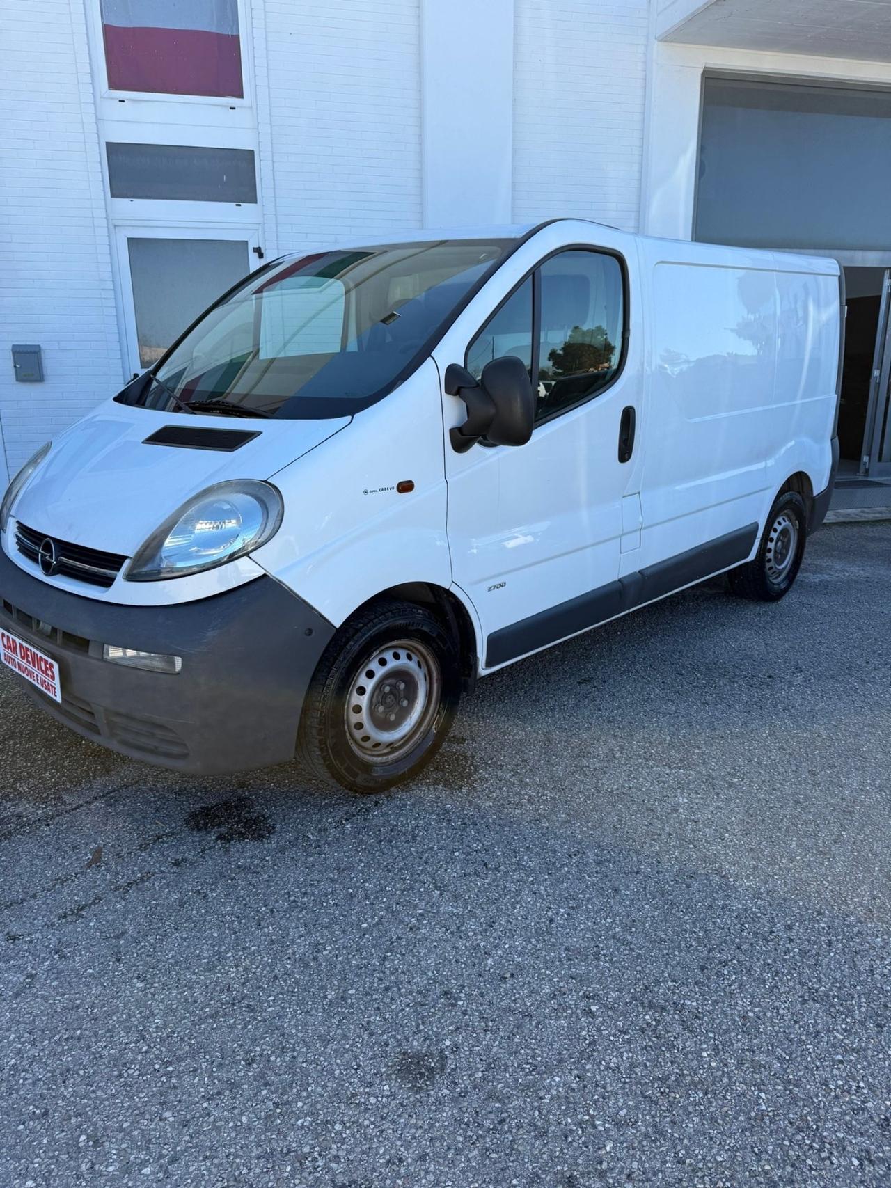 Opel Vivaro 27 1.9 -AUTOCARRO 3 POSTI
