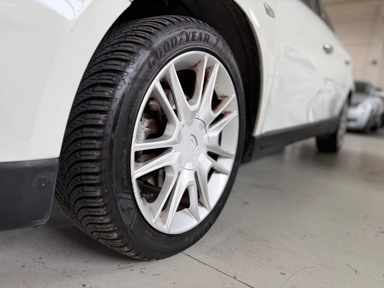 Lancia Delta 1.6 MJT DPF 105 CV Silver NEOPATENTATI GANCIO TRAINO