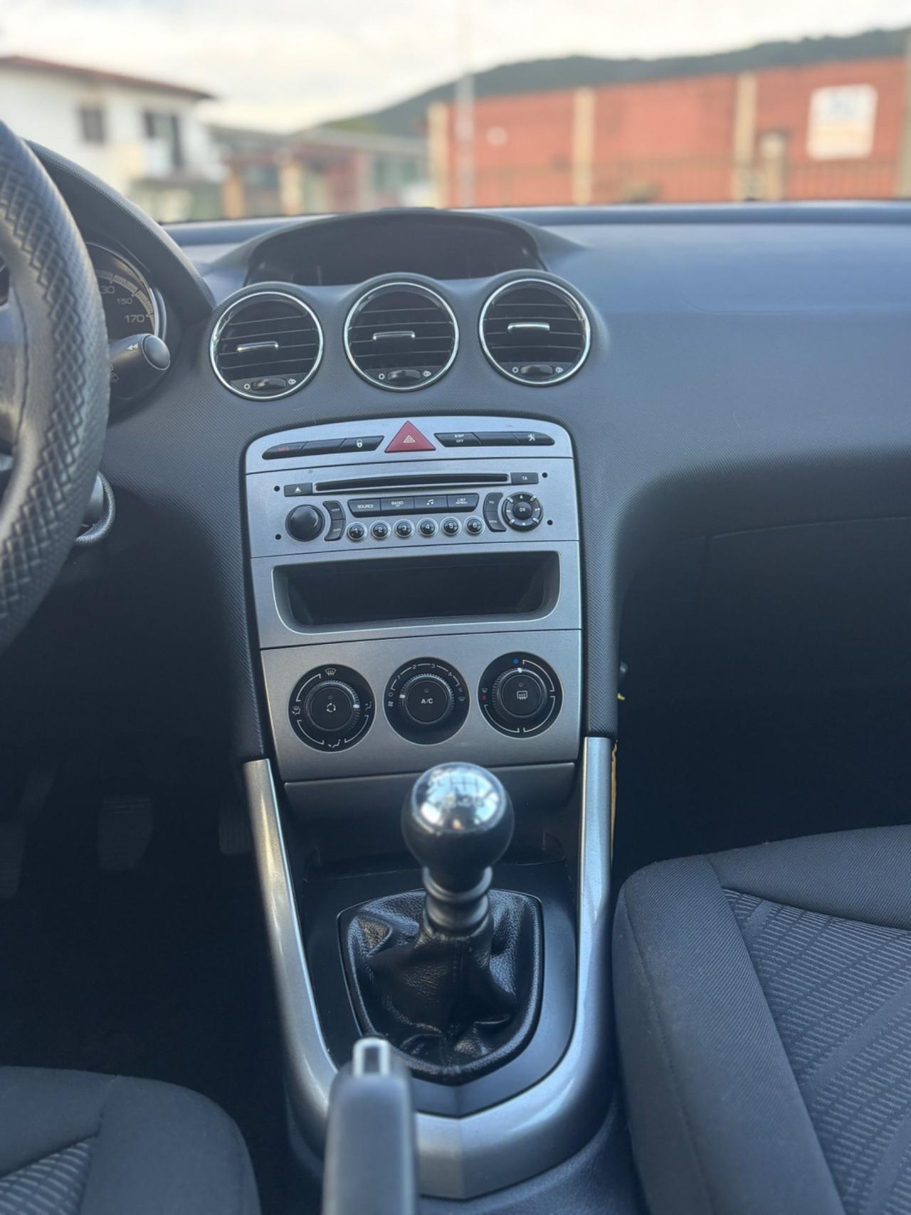 Peugeot 308 1.6 8V e-HDi 112CV Stop&Start SW Access