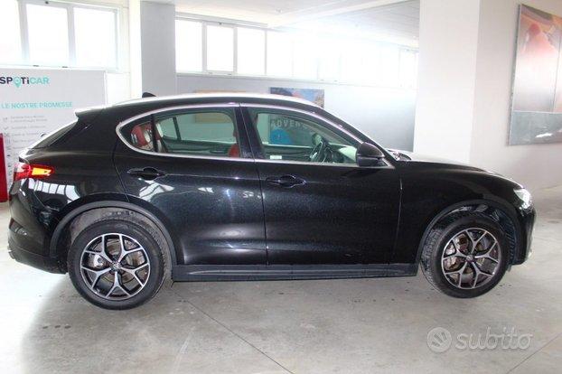 ALFA ROMEO Stelvio 2.0 Turbo 280 CV AT8 Q4 Execu