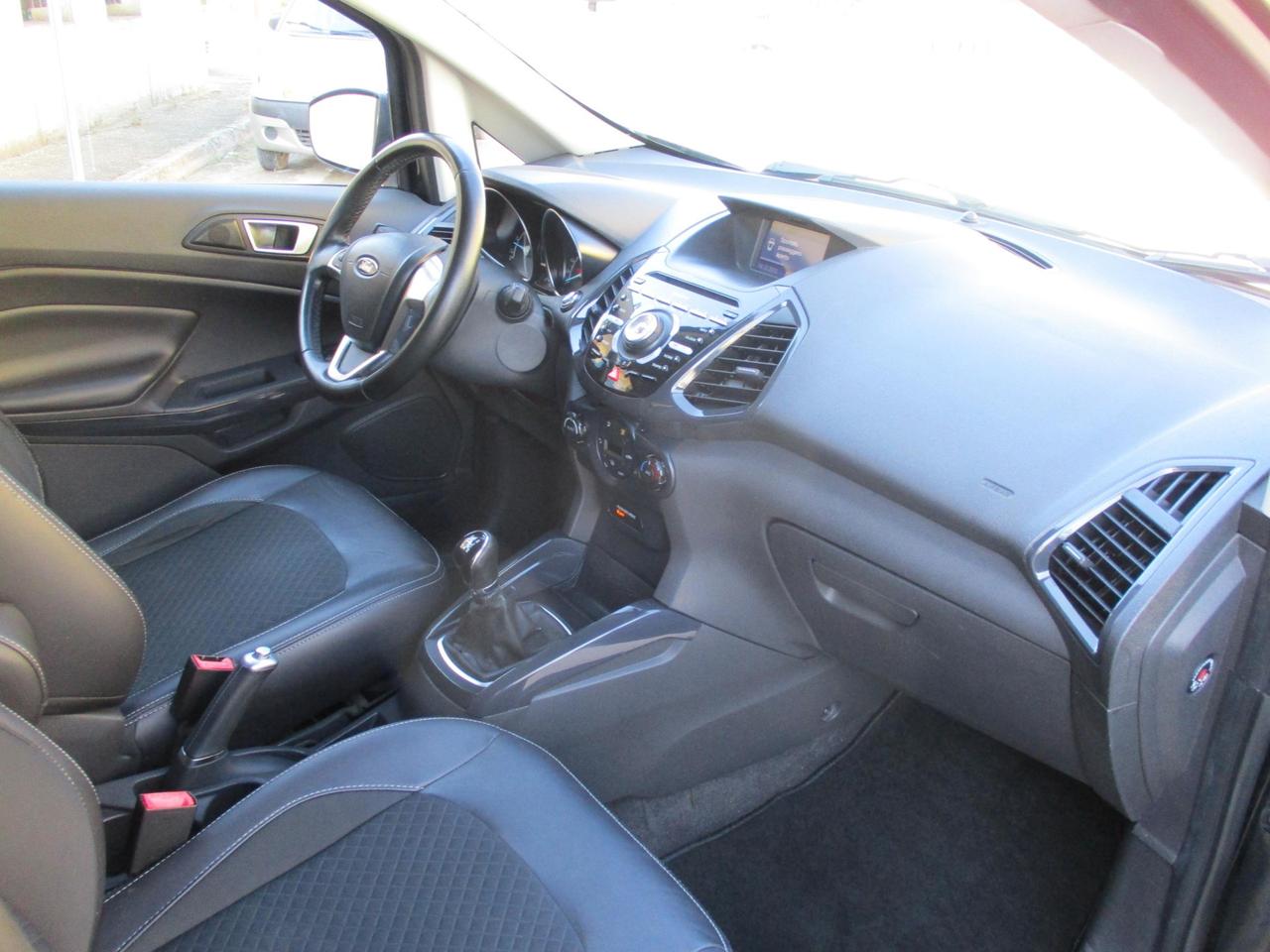 Ford EcoSport 1.5 tdci Titanium 95cv E6