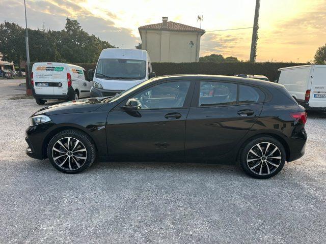 BMW 118 d 5p. Advantage