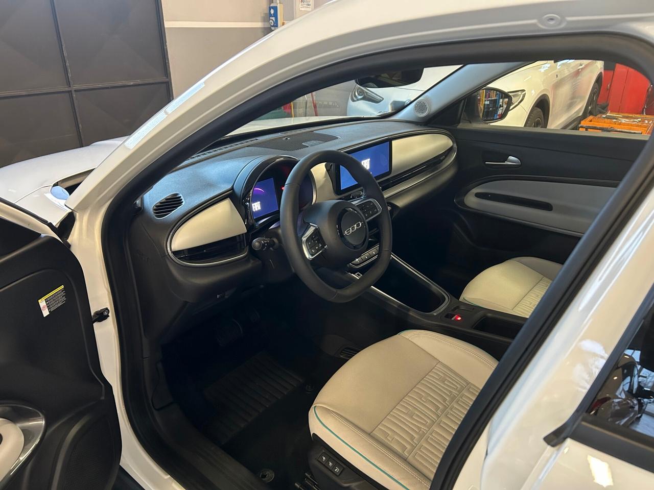 Fiat 600 Hybrid 110 CV DCT MHEV La Prima II