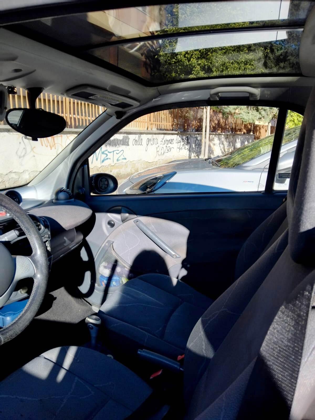 Smart con 700 motore km 50000