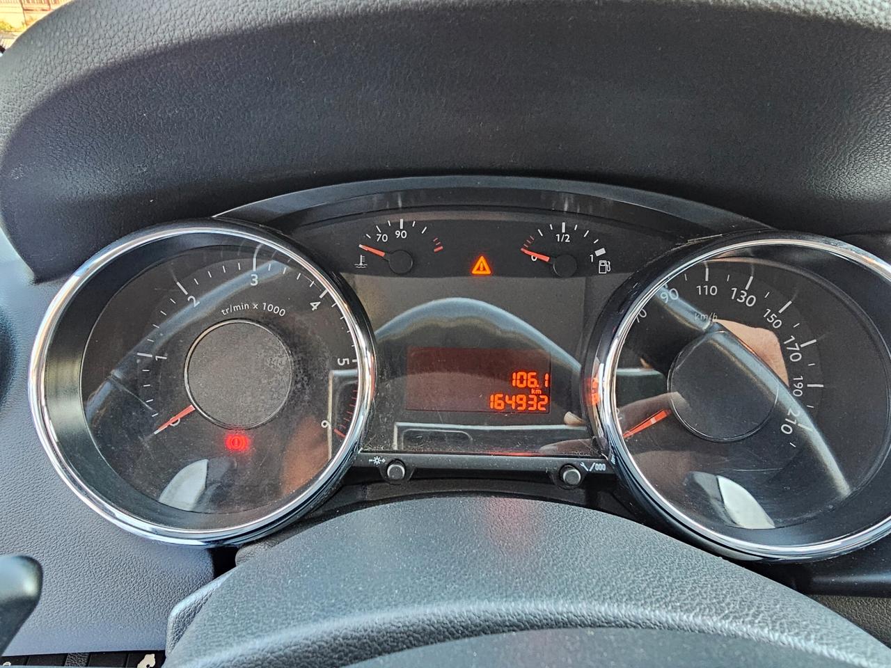 PEUGEOT 3008 1.6 HDI 115CV BUSINESS AUTO