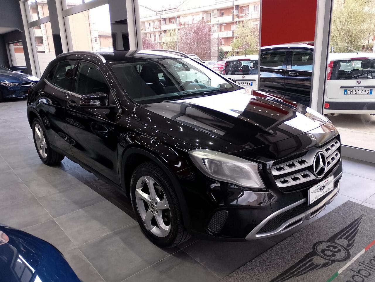 Mercedes-benz GLA 200 d Automatic Premium
