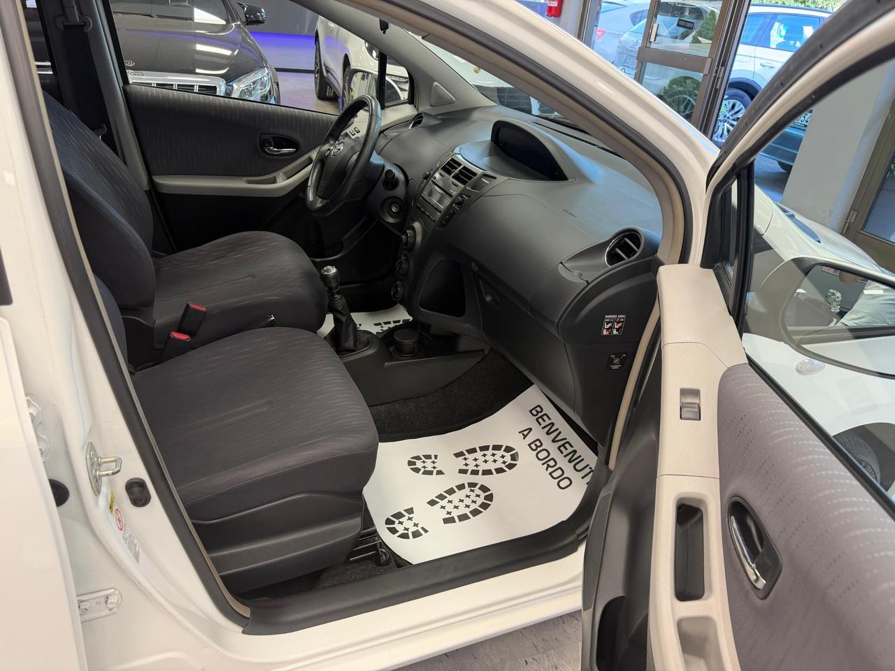 Toyota Yaris 1.3 5 porte Sol