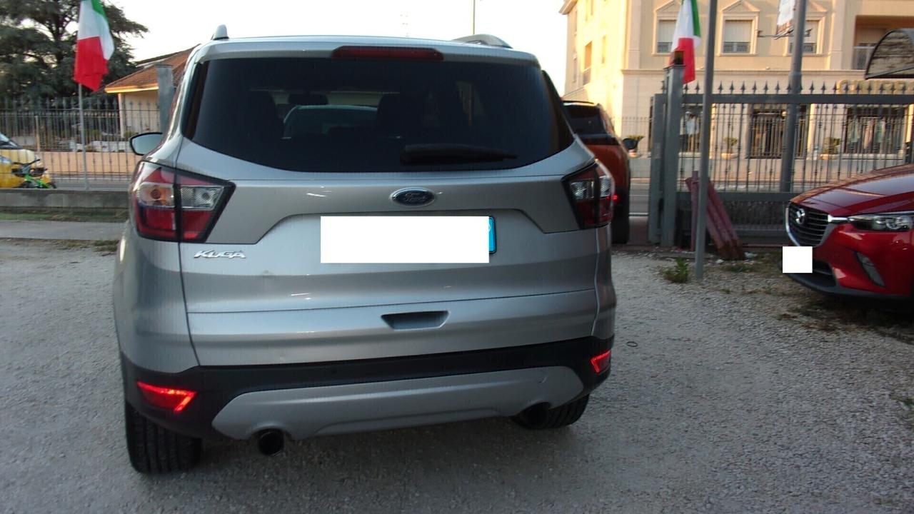 Ford Kuga 1.5 TDCI 120 CV S&S 2WD Titanium