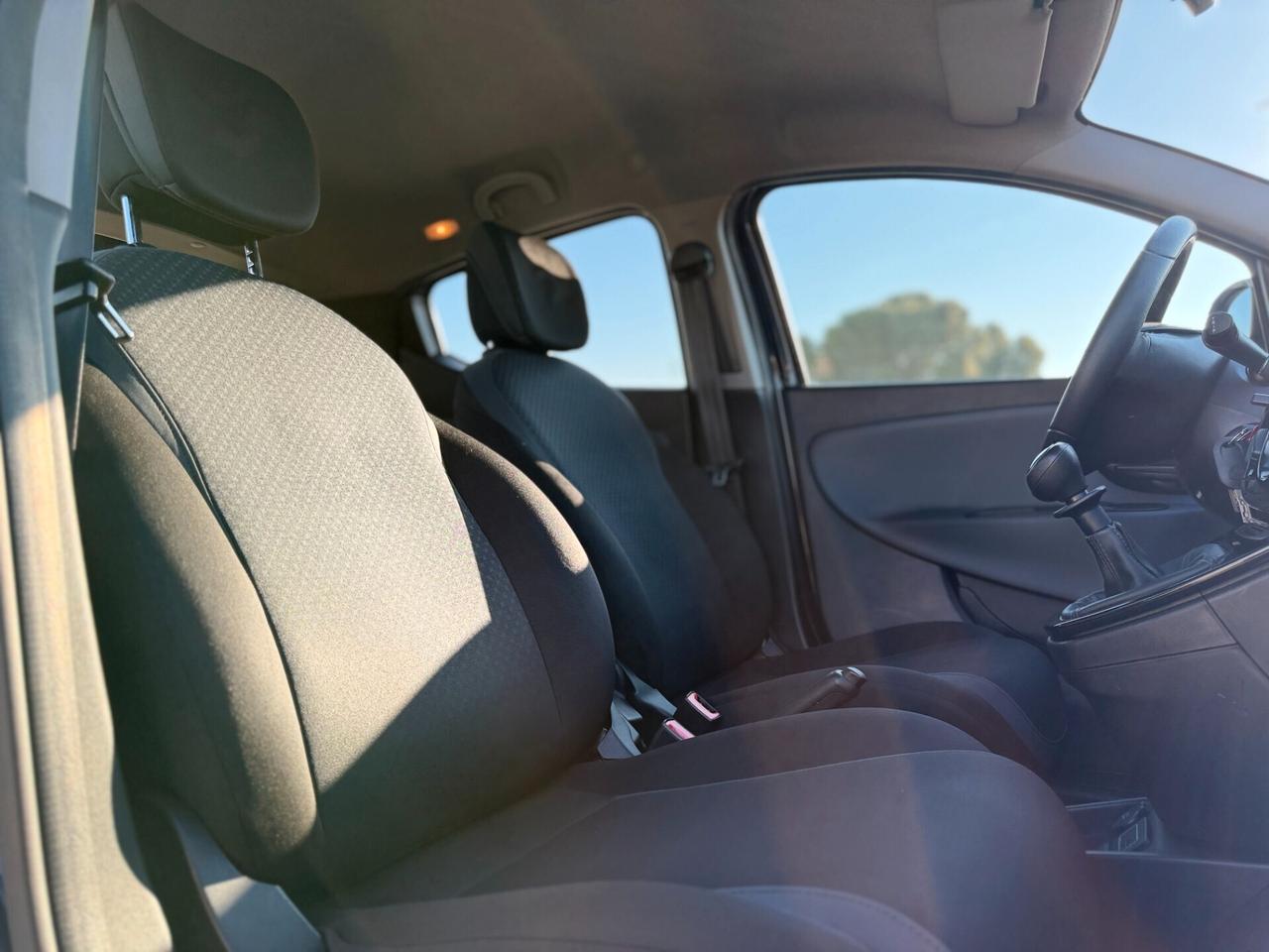 Lancia Ypsilon 1.2 69 CV 5 porte GPL Ecochic Gold