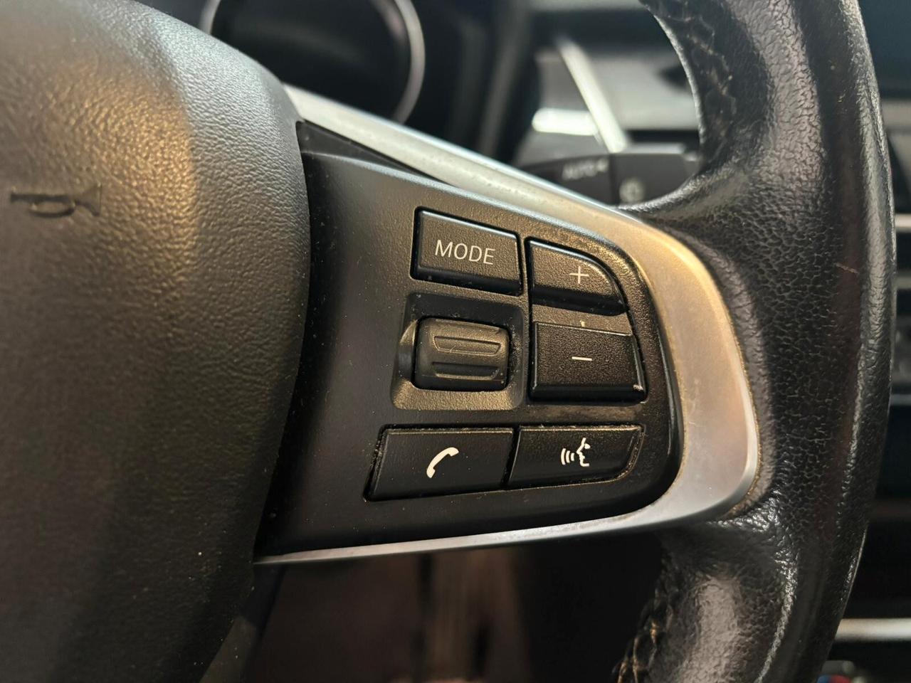 BM2 216D 11/2019 1.5 TOURER LUXURY