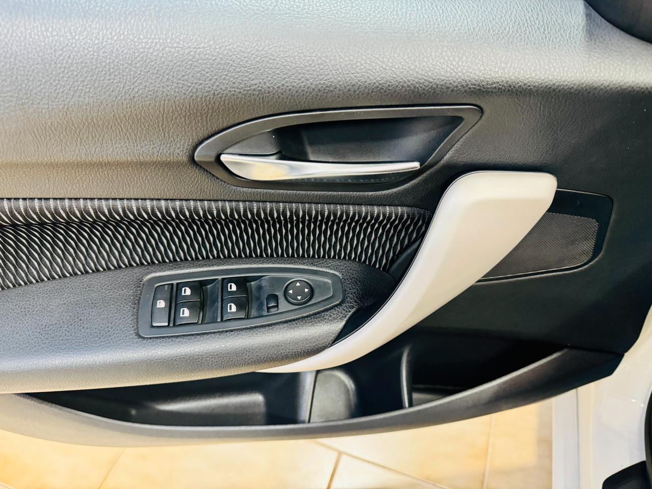 BMW 114d Sport 95CV 1.6 Diesel 5Porte LED/Navi/BT/PDC