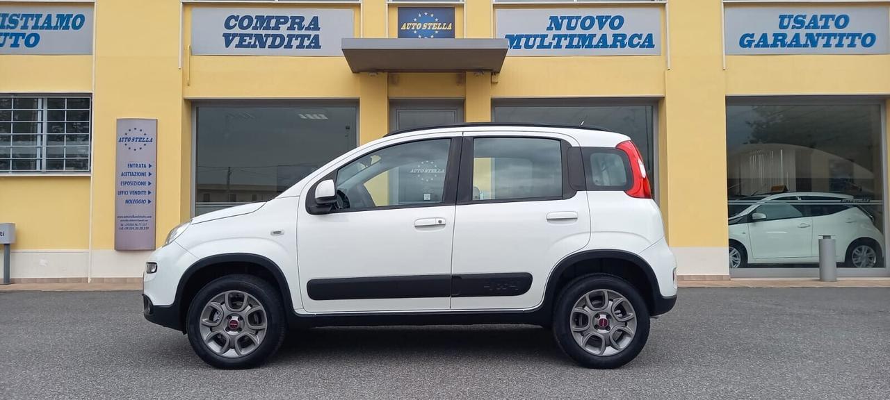 Fiat Panda cc. 1.300 MJT Turbodiesel 95 CV. 4X4 Trazione Integrale Mod. Lounge 5 Porte Euro 6B Utilizzabile anche per i Neopatentati.