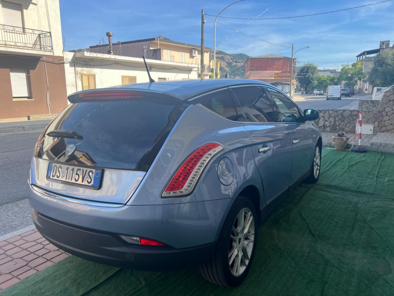 Lancia Delta 1.6 MJT DPF Platino