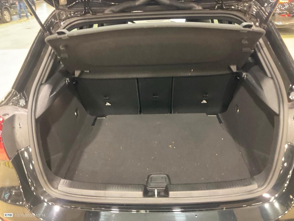 Mercedes-benz A 180 180D NEW 115CV AUTOMATIC ADVANCED ( FARI LED - PELLE PDC NAVI )