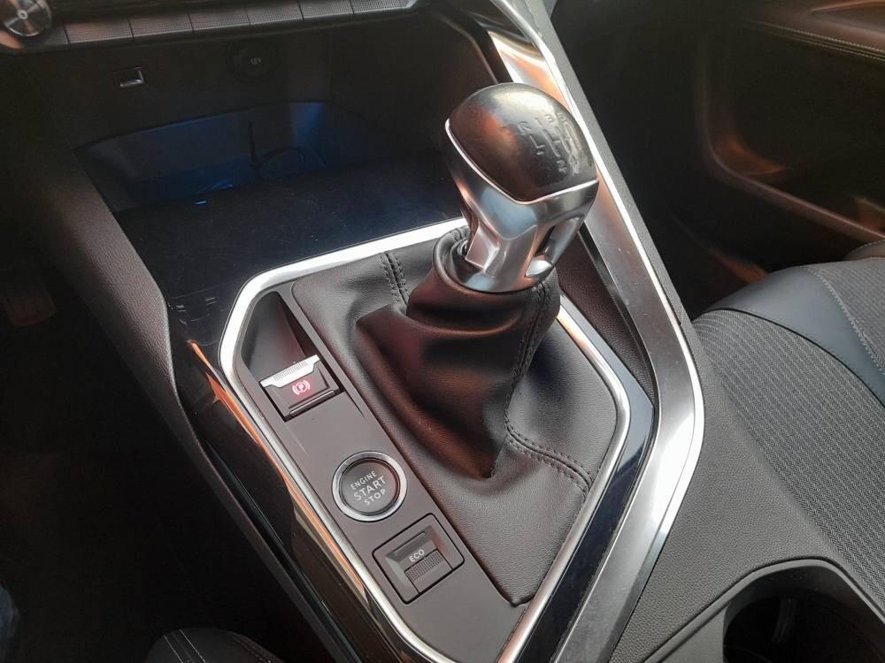 PEUGEOT 3008 1.5 BLUEHDI 130 CV ALLURE