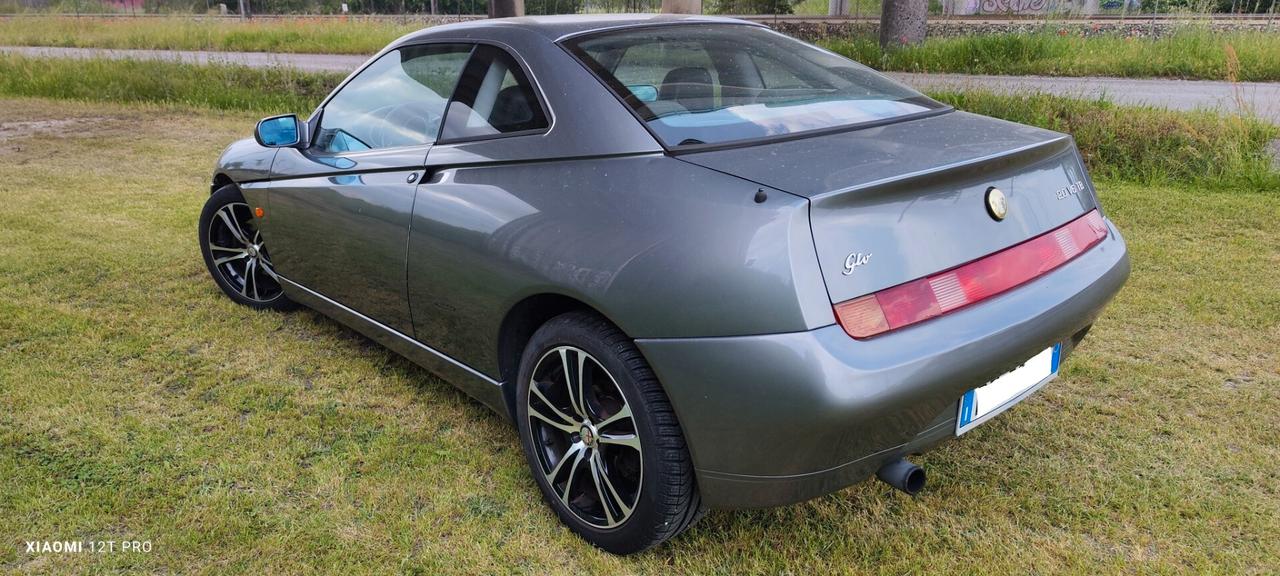 Alfa Romeo GTV 2.0i V6 turbo 220cv BUSSO