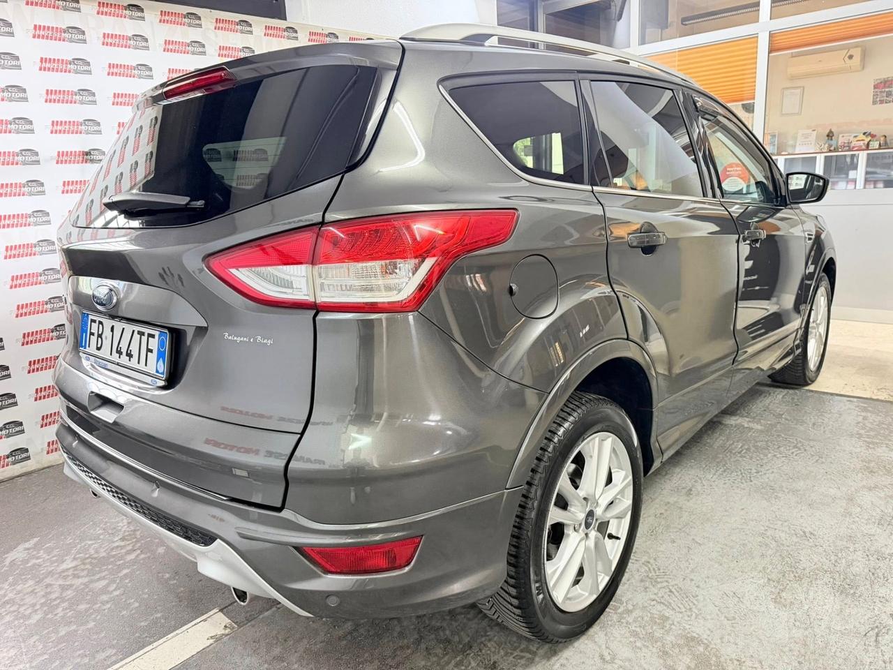 Ford Kuga 2.0 TDCI 180 CV S&S 4WD Powershift Titanium X