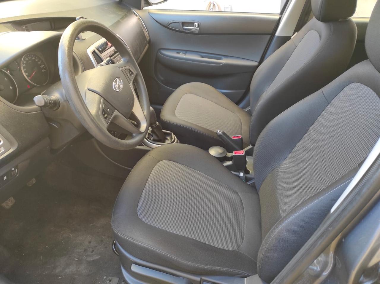 HYUNDAI I20 5 PORTE 1100 DIESEL MOTORE NUOVO