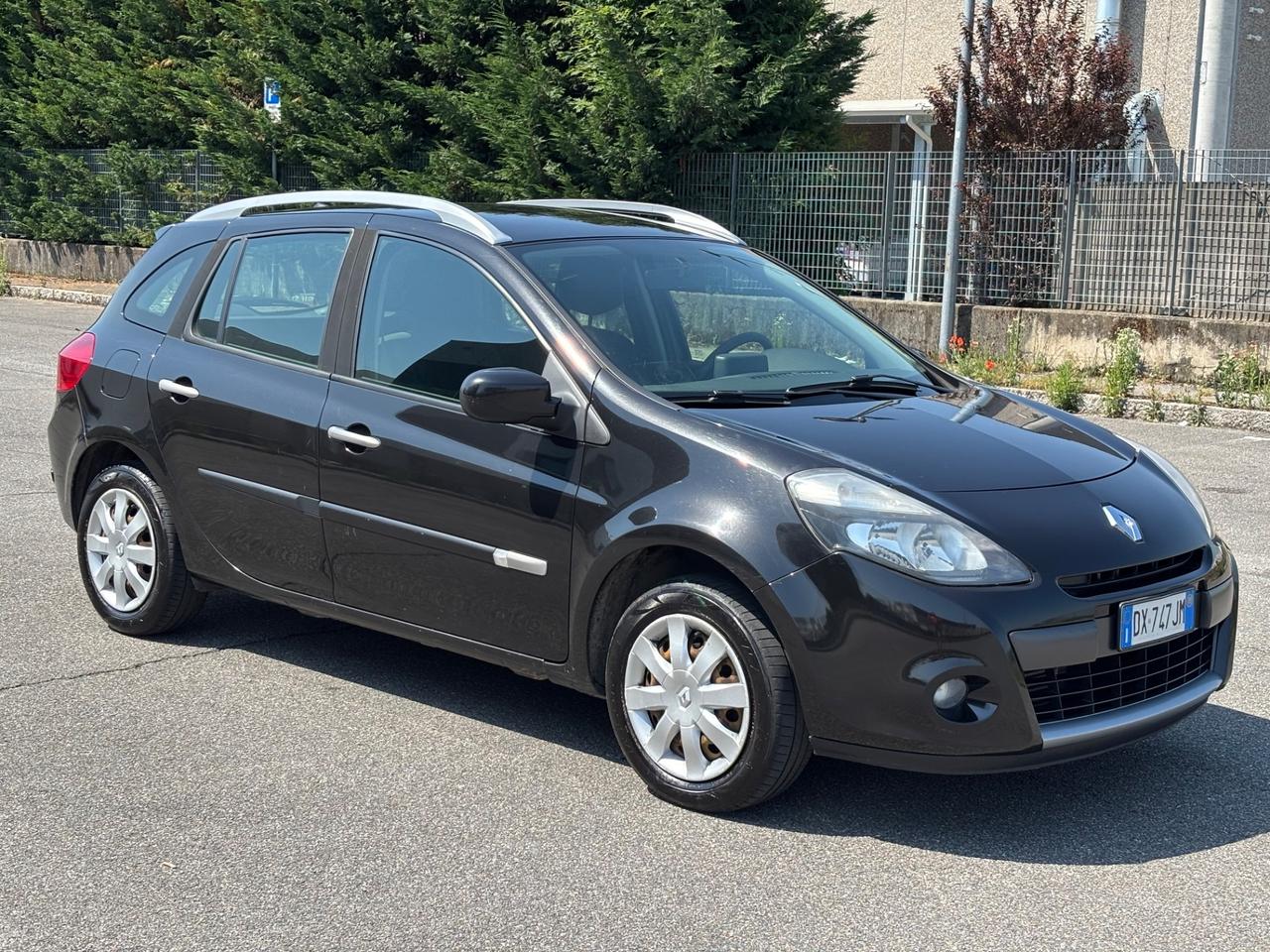 Renault Clio 1.2 16V TCE 100CV UNI PRO!