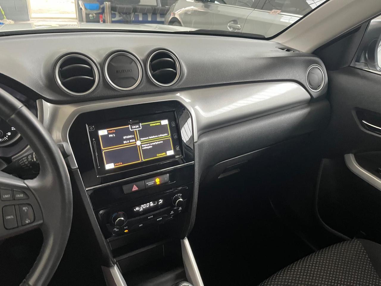 Suzuki Vitara 1.6 VVT A/T V-Top
