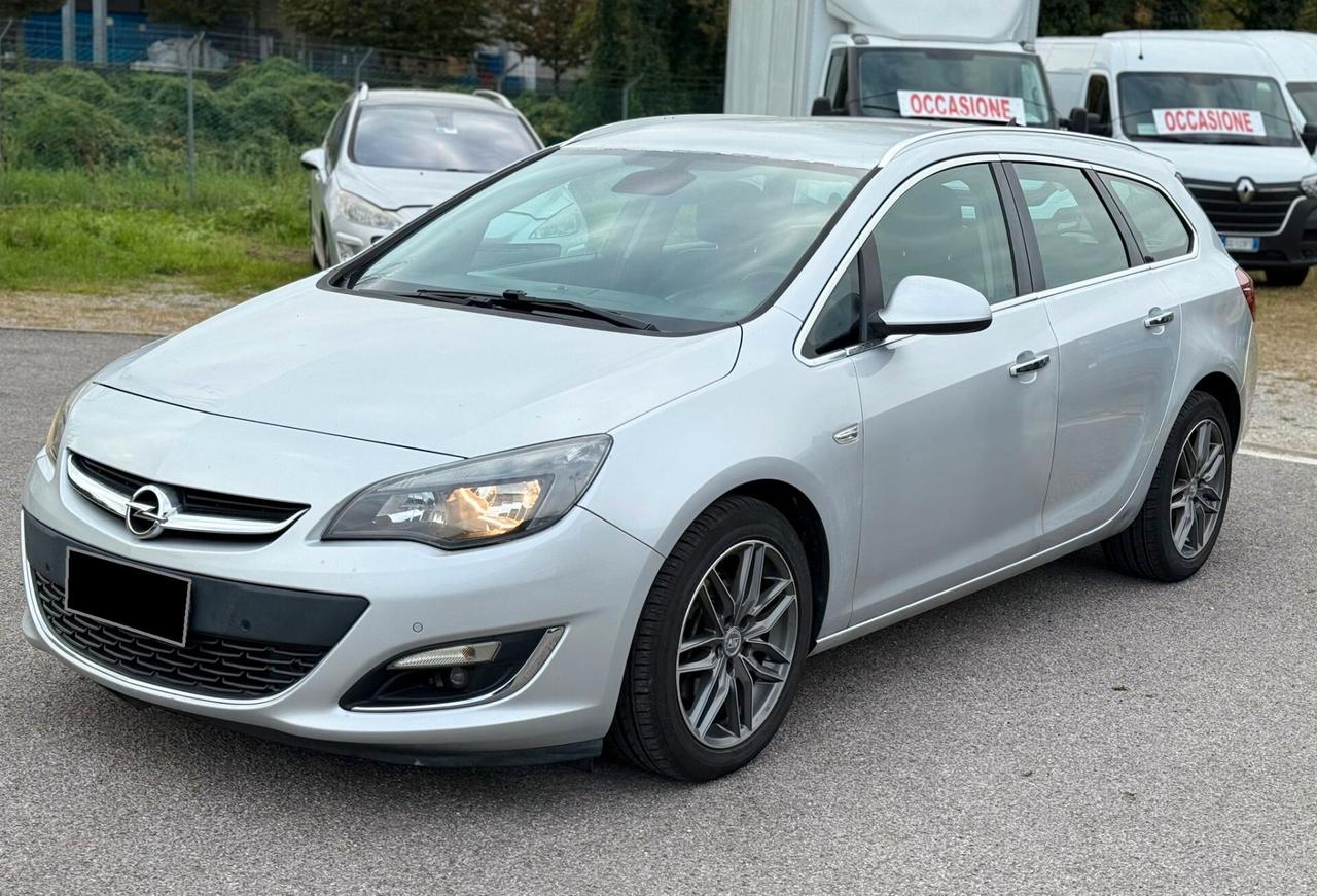Opel Astra 2.0 CDTI 165CV Sports Tourer Cosmo
