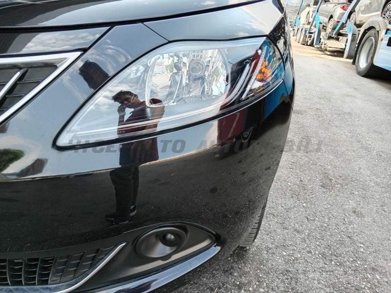 Lancia Ypsilon Ypsilon 1.0 firefly hybrid Platino s&s 70cv