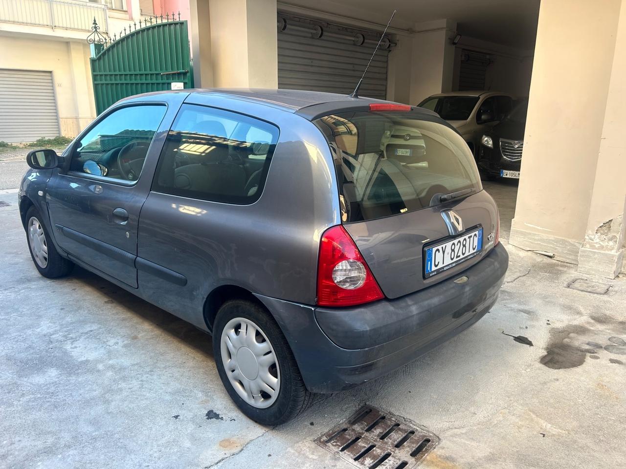 Renault Clio 1.2 16V 3 porte GPL