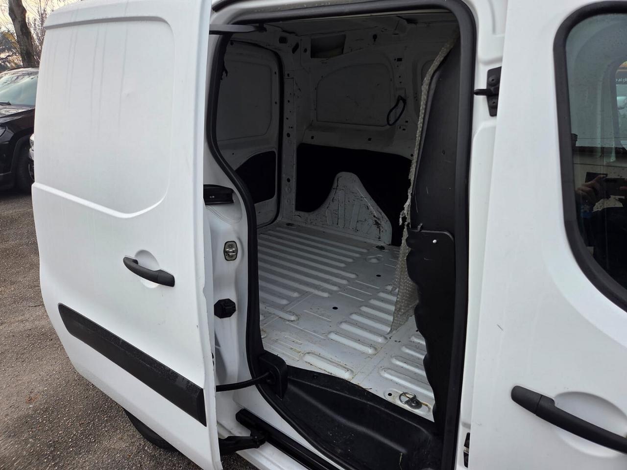 PEUGEOT PARTNER BLUEHDI 100CV 73KW-2017