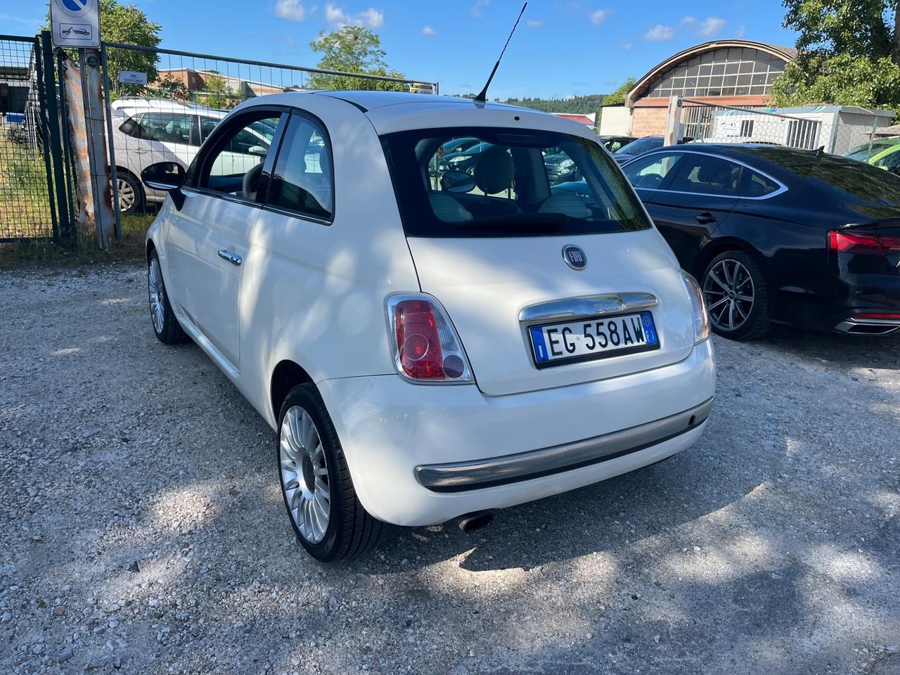Fiat 500 0.9 TwinAir Turbo Lounge 2011 137.000 KM