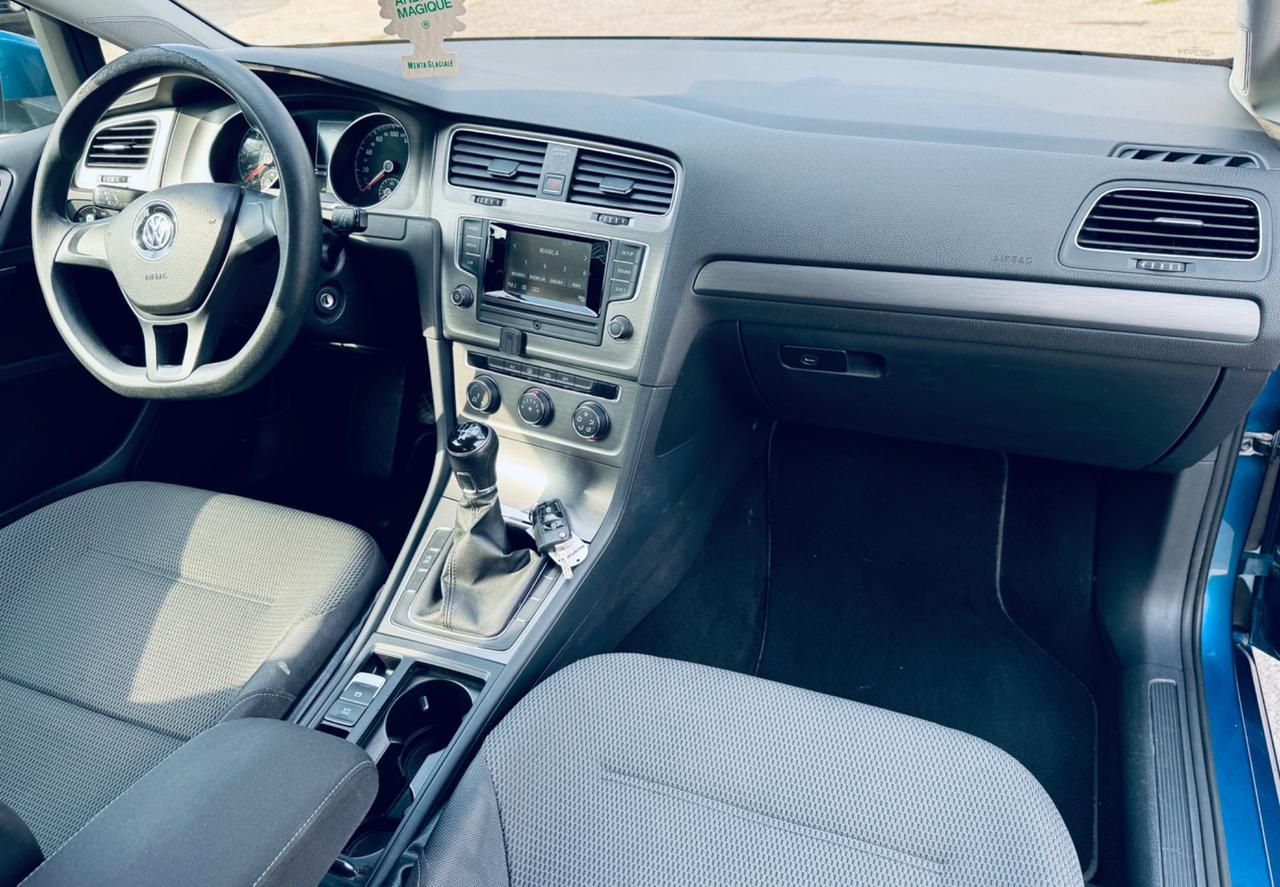 Volkswagen Golf 1.6 TDI 3p. Highline BlueMotion Technology