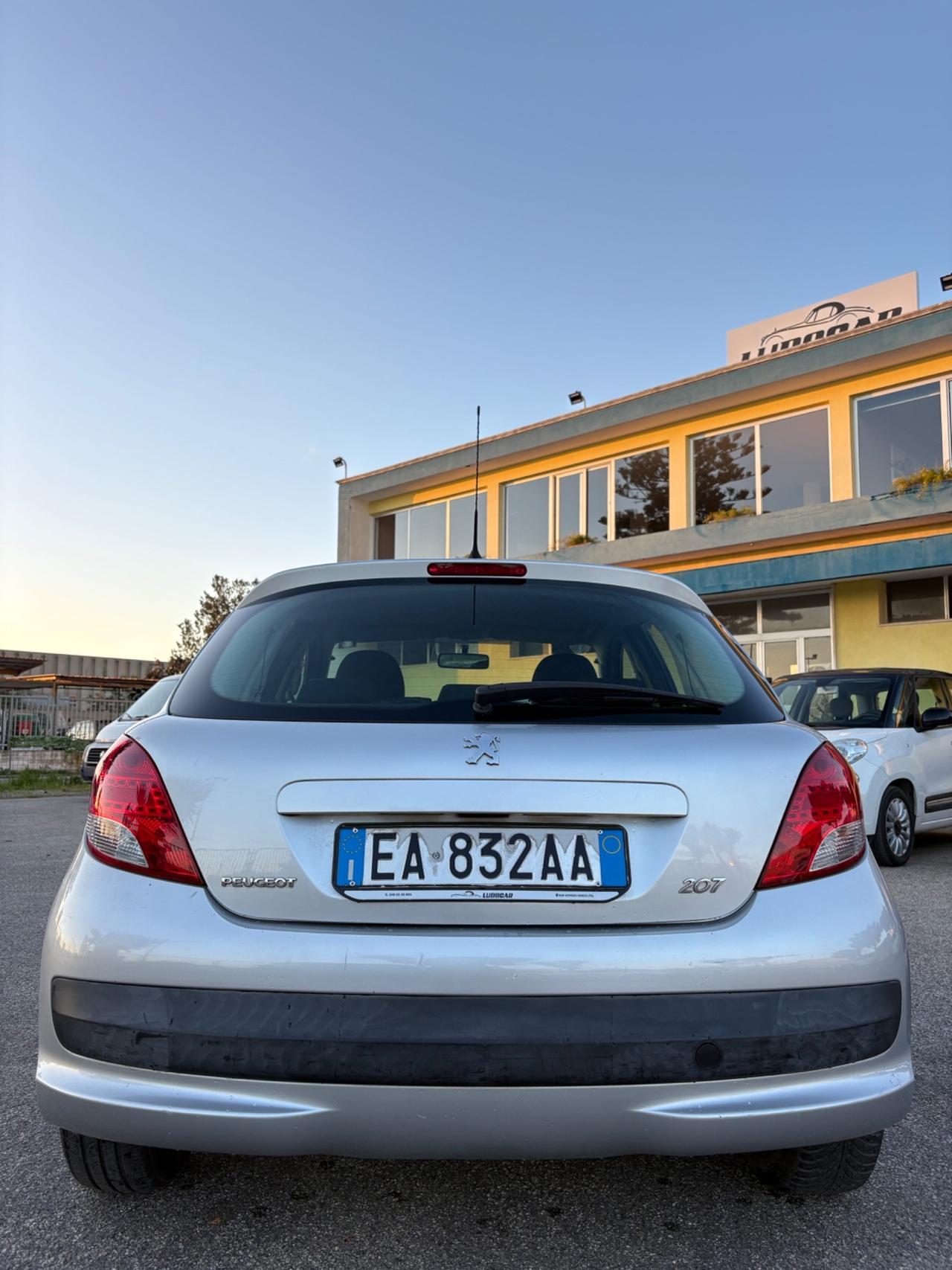 Peugeot 207 1.6 HDi 90CV 5p. XS