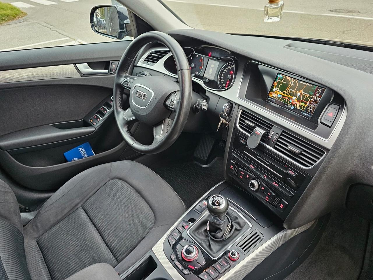Audi A4 Avant 2.0 TDI 120cv Business Plus*Navi*Bi-Xeno*18*
