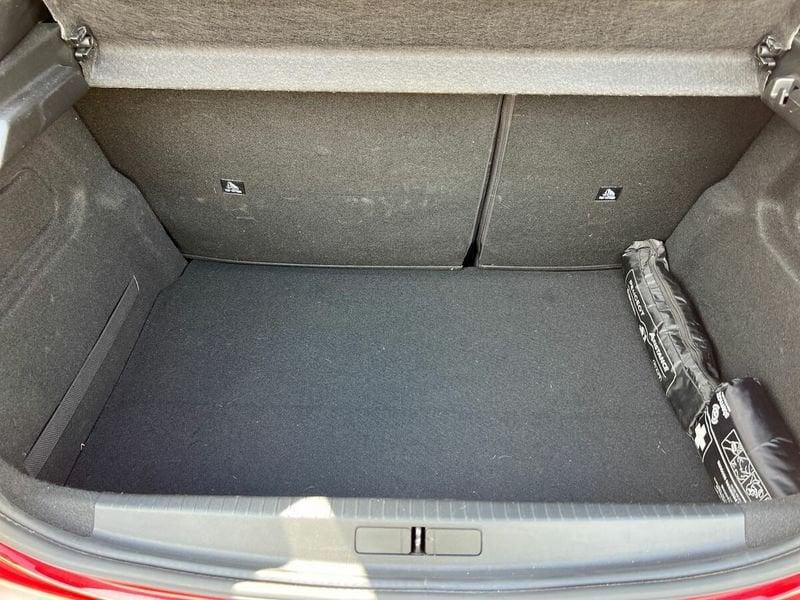 Peugeot 208 Allure Navi Pack PureTech 100 S/S