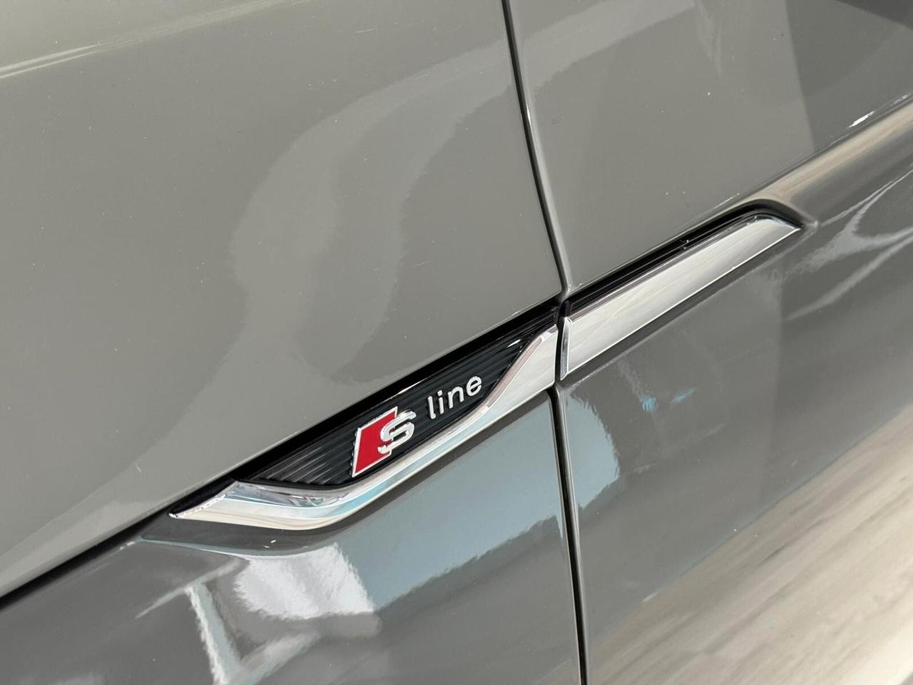 Audi A5 SPB 40 TDI quattro S tronic S-Line Identity Black