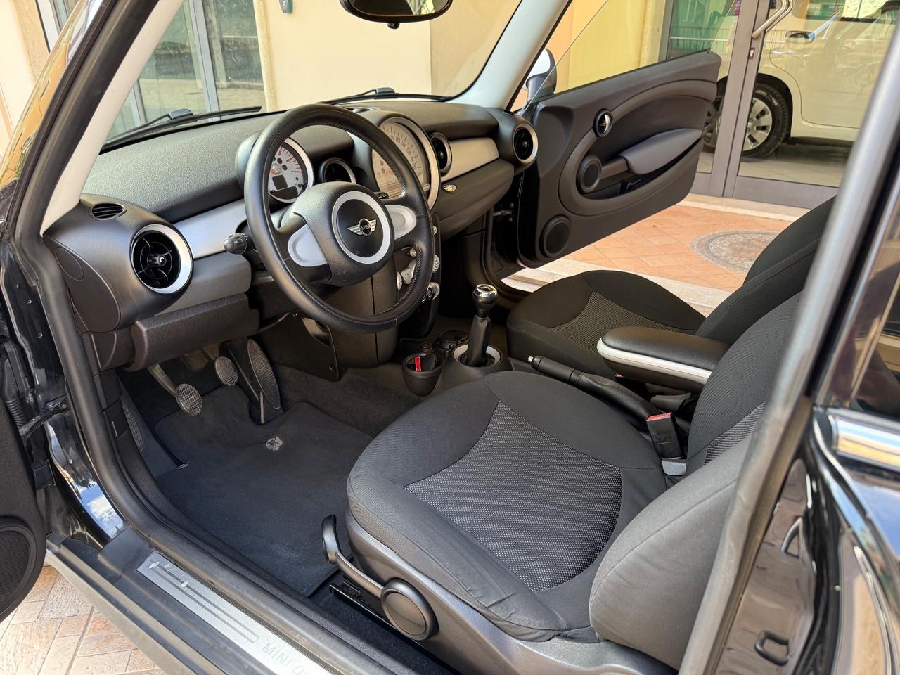Mini 1.6 16V Cooper D