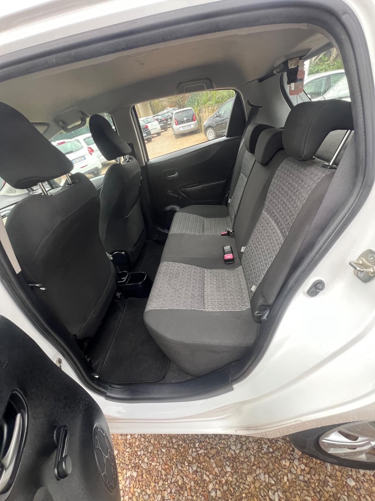 Toyota Yaris 1.0 5 porte