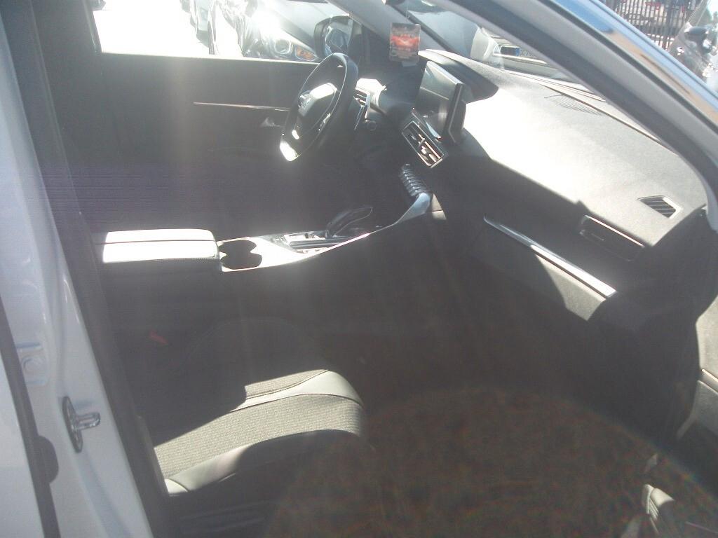 Peugeot 3008 BlueHDi 130 S&S EAT8 Allure - 2022