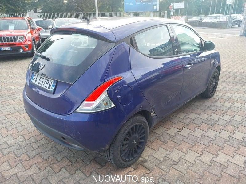 Lancia Ypsilon 1.2 69 CV 5 porte Silver