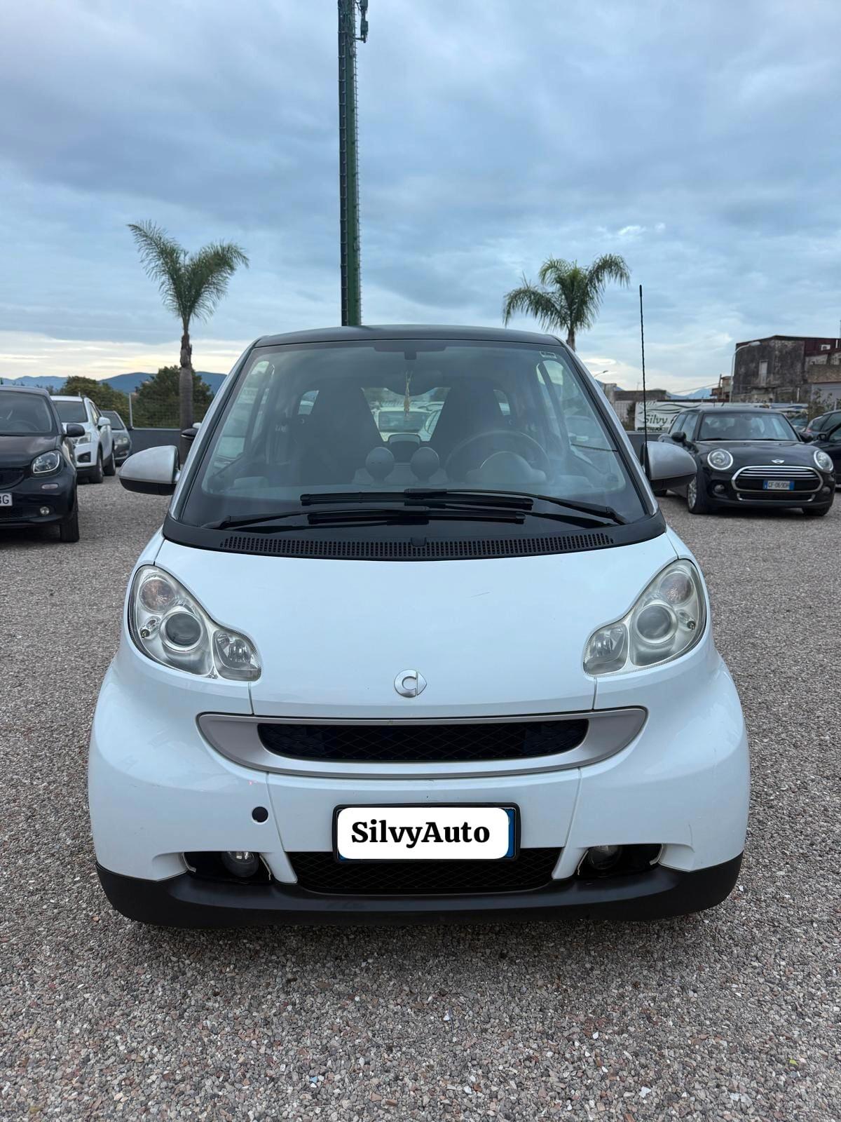 Smart ForTwo 1000 52 kW coupé limited one