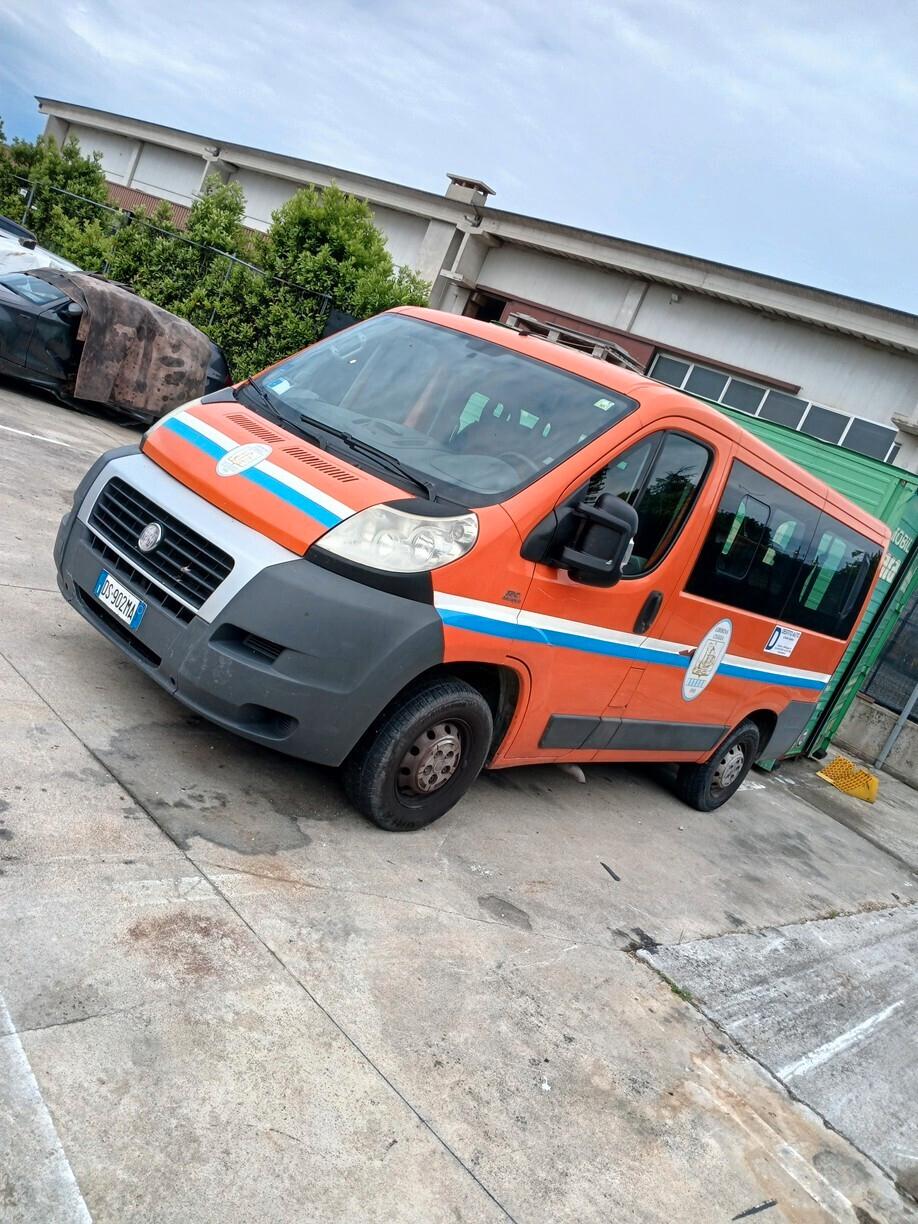 Fiat Ducato 120. 2.3 MJT PM-TM Panorama 9 POSTI model 2009 MOTORE ROTTO !!!!